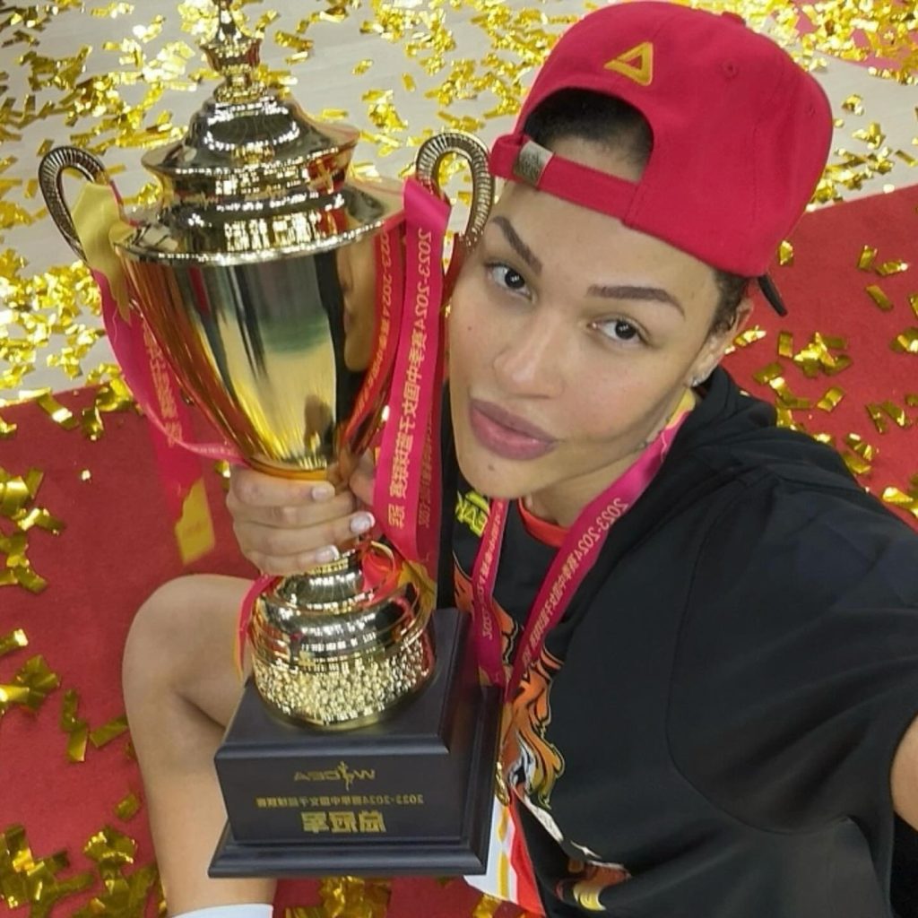 Liz Cambage Husband, Age, Bio, Family, Career, Net Worth 2024